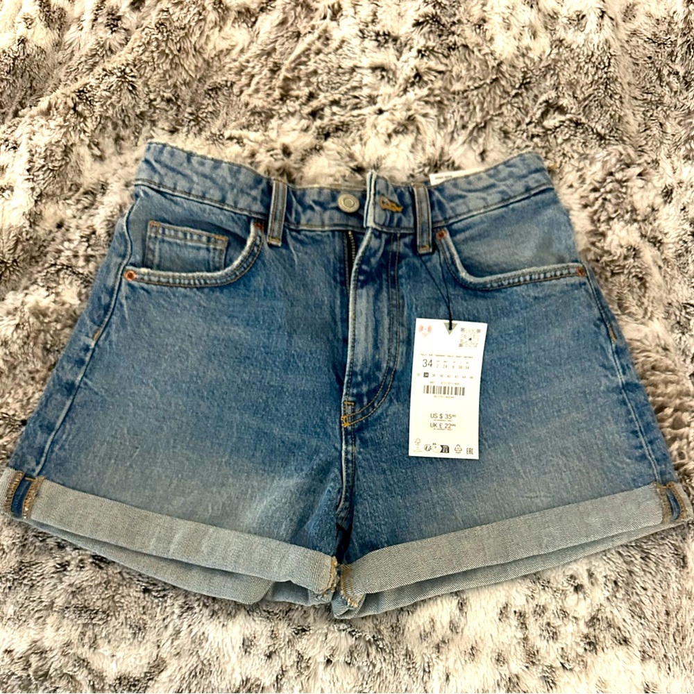 Zara high waisted shorts. BRAND NEW never worn with tags